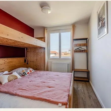 Feriehus Oustaou 7 15 Personnes Biscarrosse